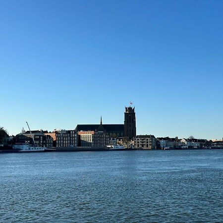 Ferienwohnung Studio Aan De Maas Zwijndrecht Exterior foto