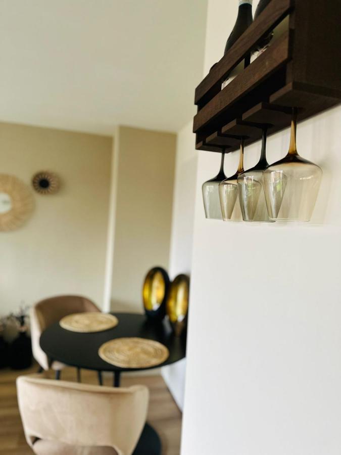 Ferienwohnung Studio Aan De Maas Zwijndrecht Exterior foto